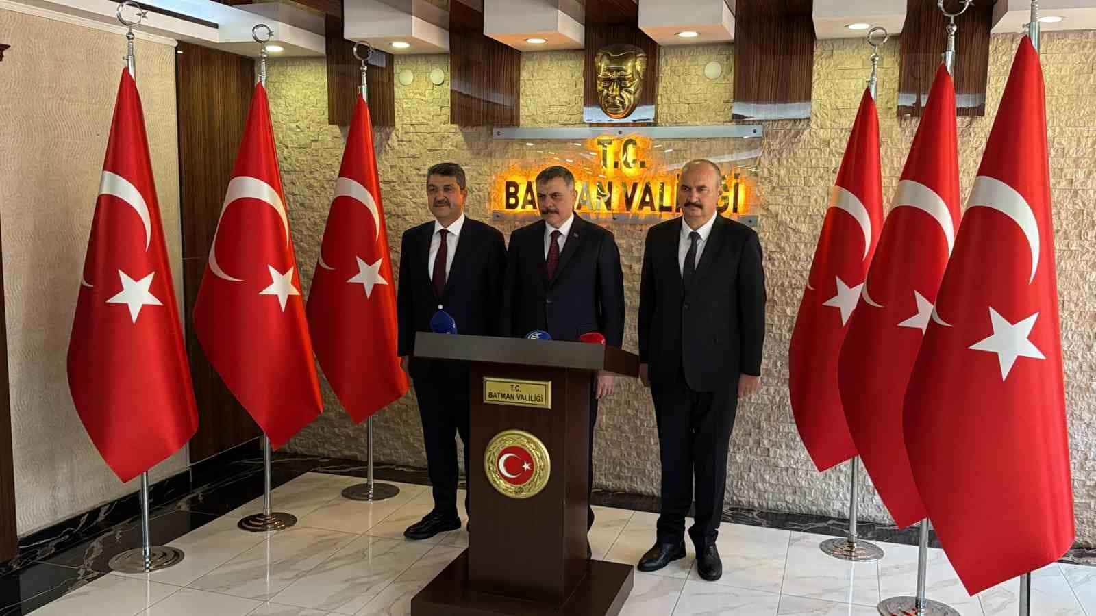 İçişleri Bakanı Çiftçi, Batman Valiliğini ziyaret etti