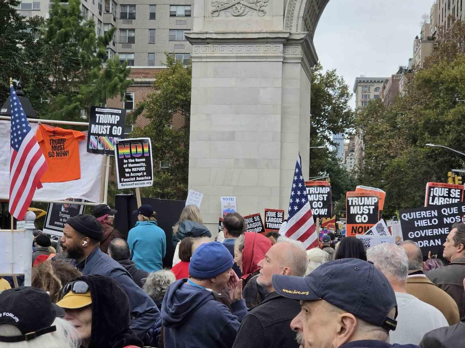ABD’de Trump karşıtı "Krallara Hayır" protestosu