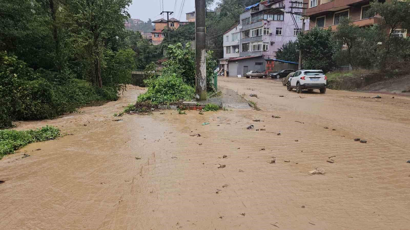Zonguldak’ta şiddetli yağış etkili oldu