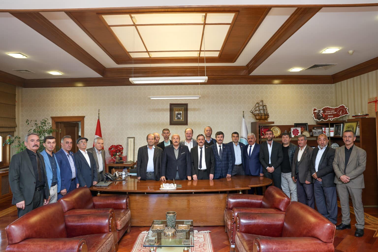 Başkan Arslan, muhtarların gününü kutladı