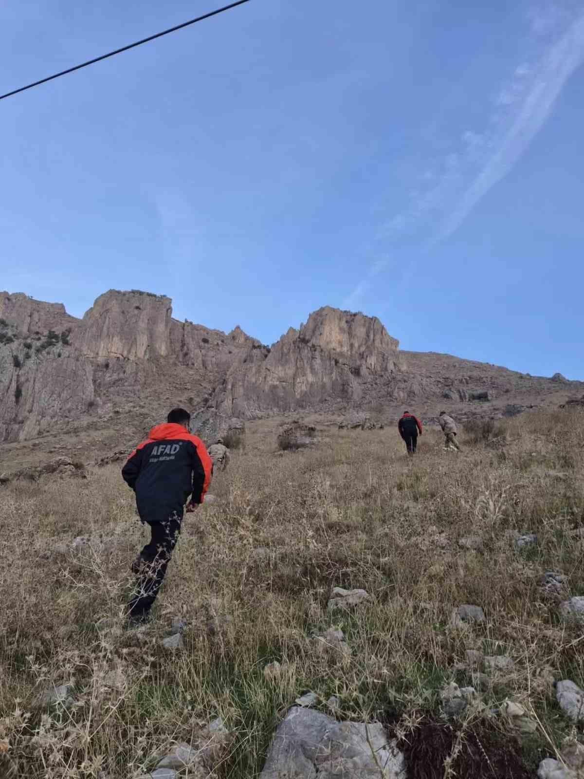 Şırnak’ta kayıp işitme engelli genç mağarada bulundu