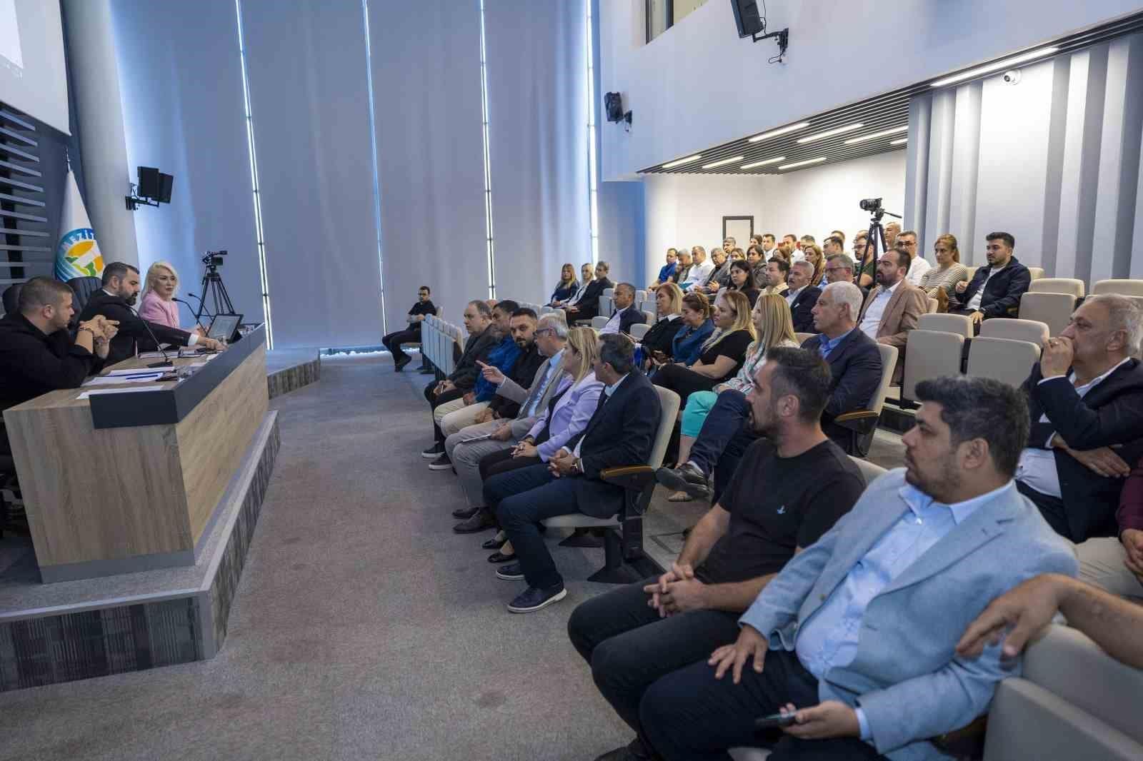 Mezitli Belediye Meclisinde encümen seçimi gerçekleştirildi
