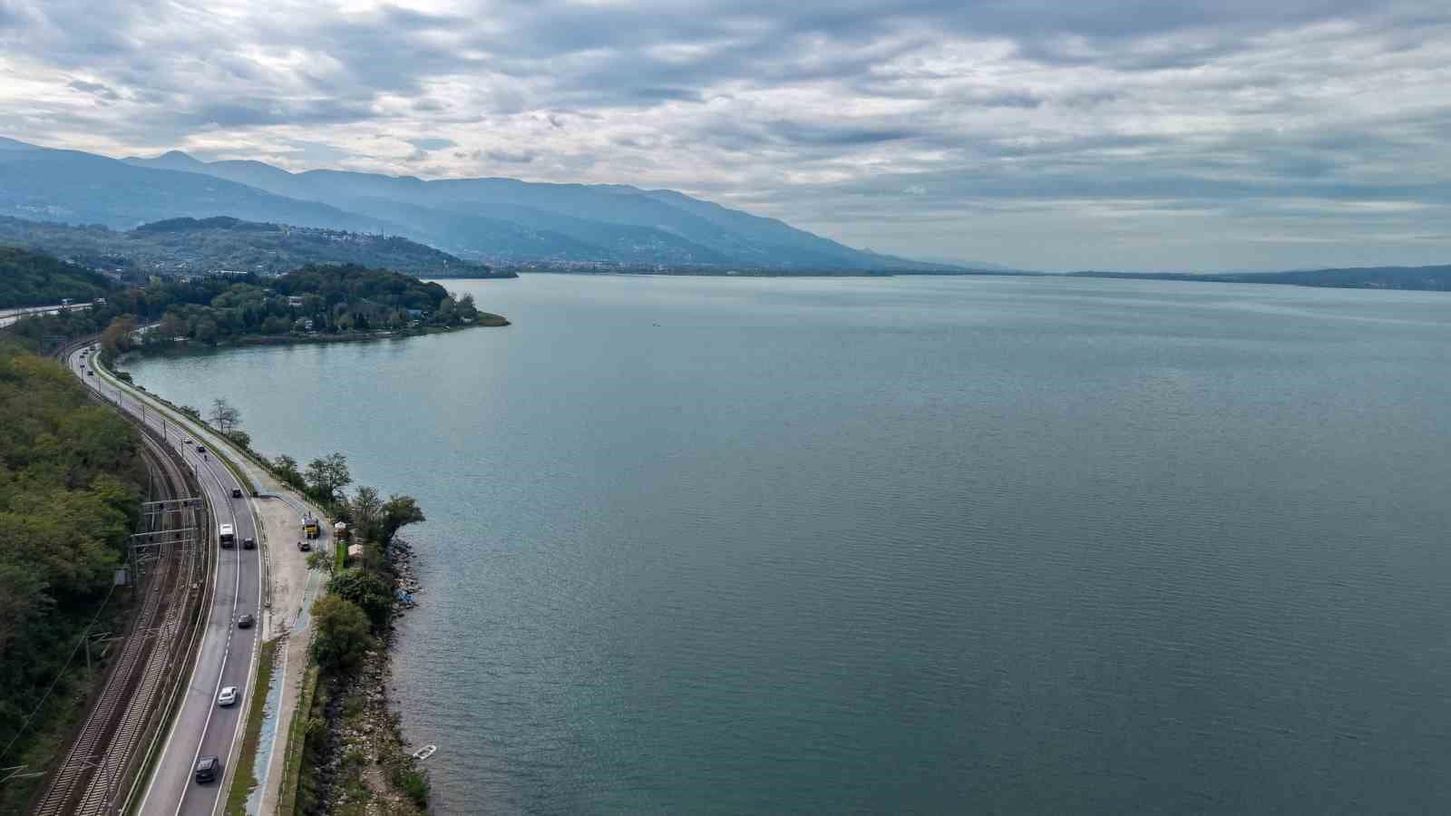 Sapanca Gölü 64 santimetre yükseldi