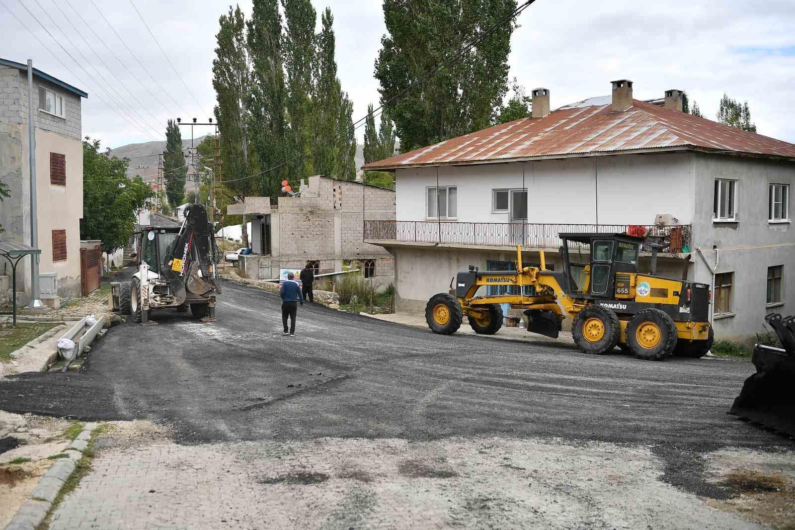 Kayseri Büyükşehir’den Sarız’a ulaşım yatırımı
