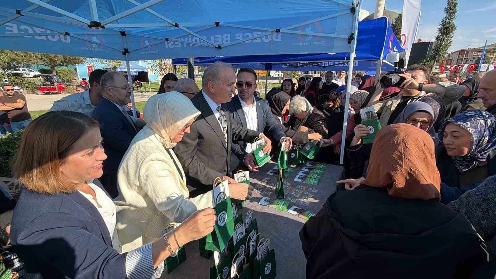 Düzce’de vatandaşlara 16 bin paket ata tohumu dağıtıldı