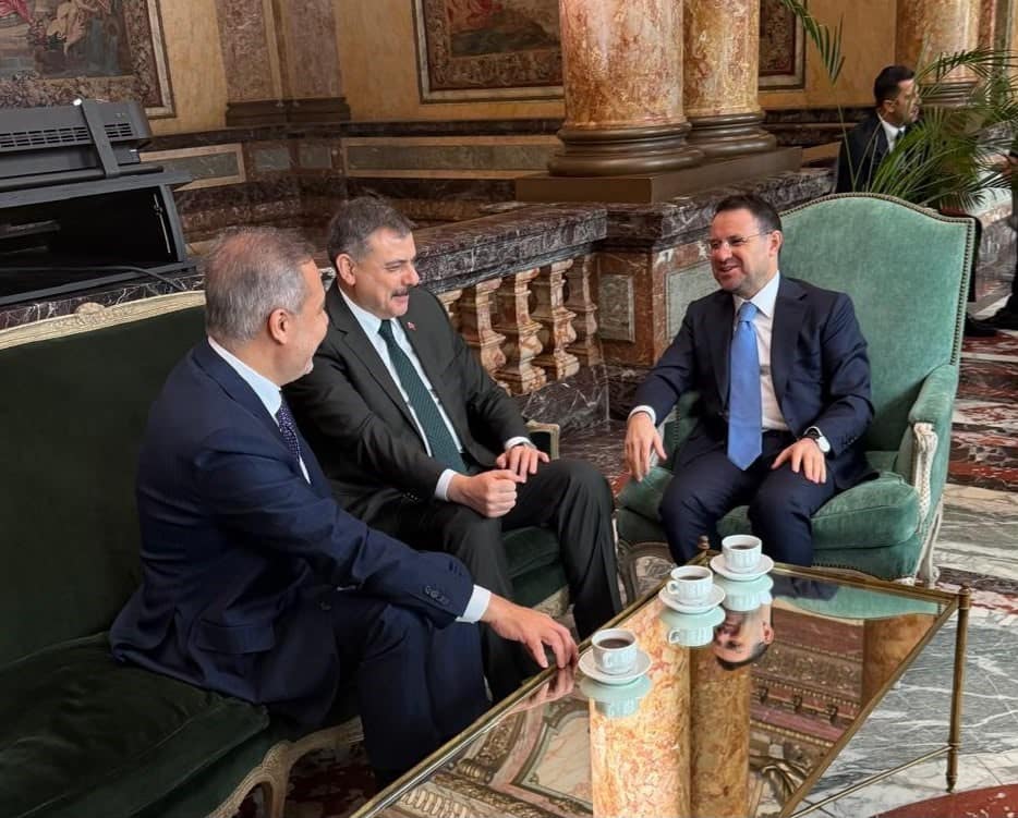 Bakan Fidan, Çiftçi ve Gürlek’ten güçlü diplomasi mesaisine kahve molası