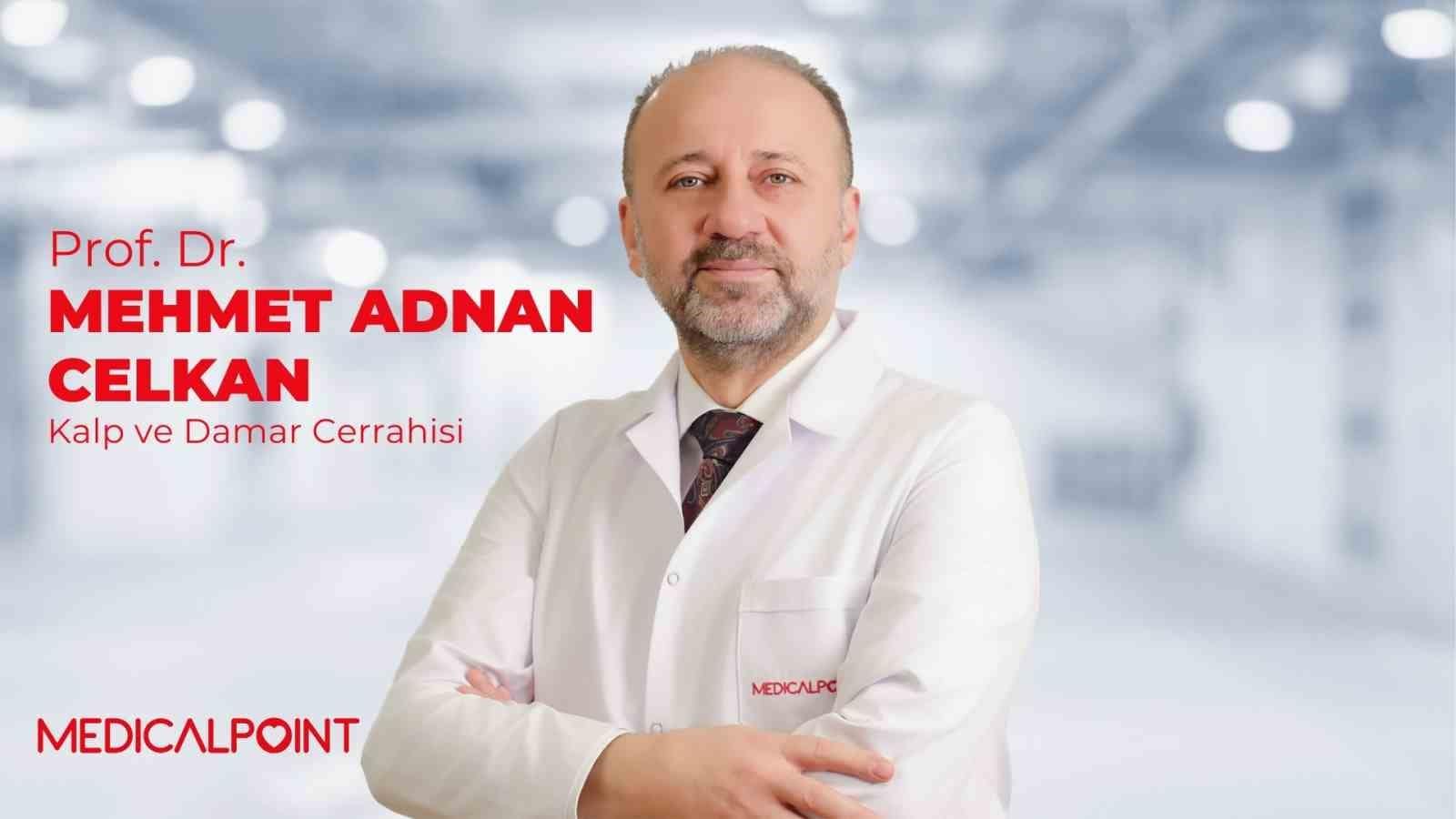 Prof. Dr. Celkan: "Bacakta ani şişlik ve ağrıya dikkat. pıhtı hayati risk oluşturabilir"