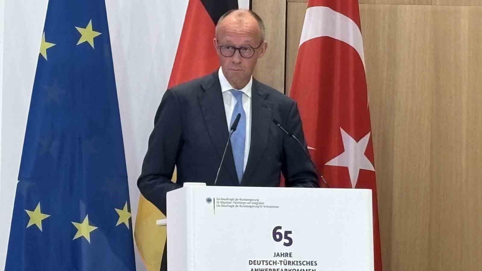 Merz: "Türkler, olağanüstü çalışkanlıklarıyla bugün içinde bulunduğumuz refahın altyapısını oluşturdular"