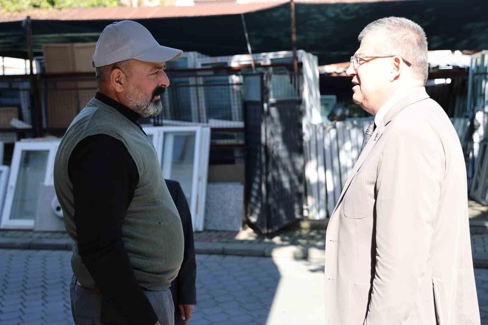 AK Parti Denizli İl Başkanı Subaşıoğlu’ndan Hacı Kaplanlar’da esnaf ziyareti