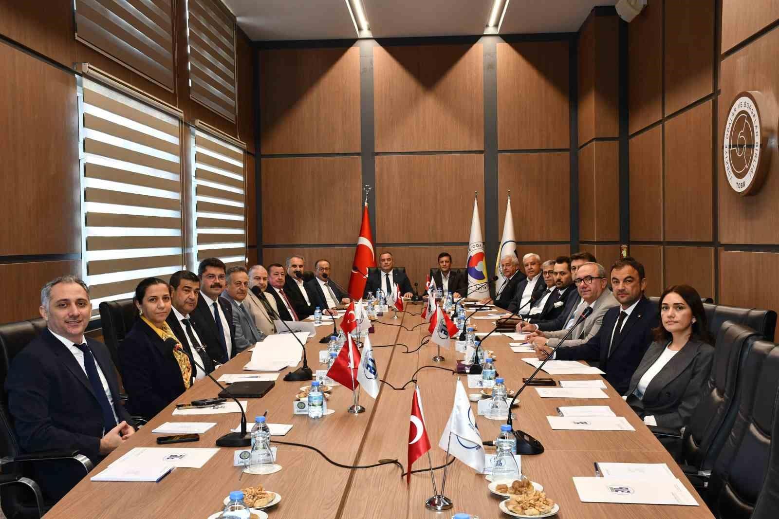 Aydın’da zeytin ve zeytinyağı için güç birliği
