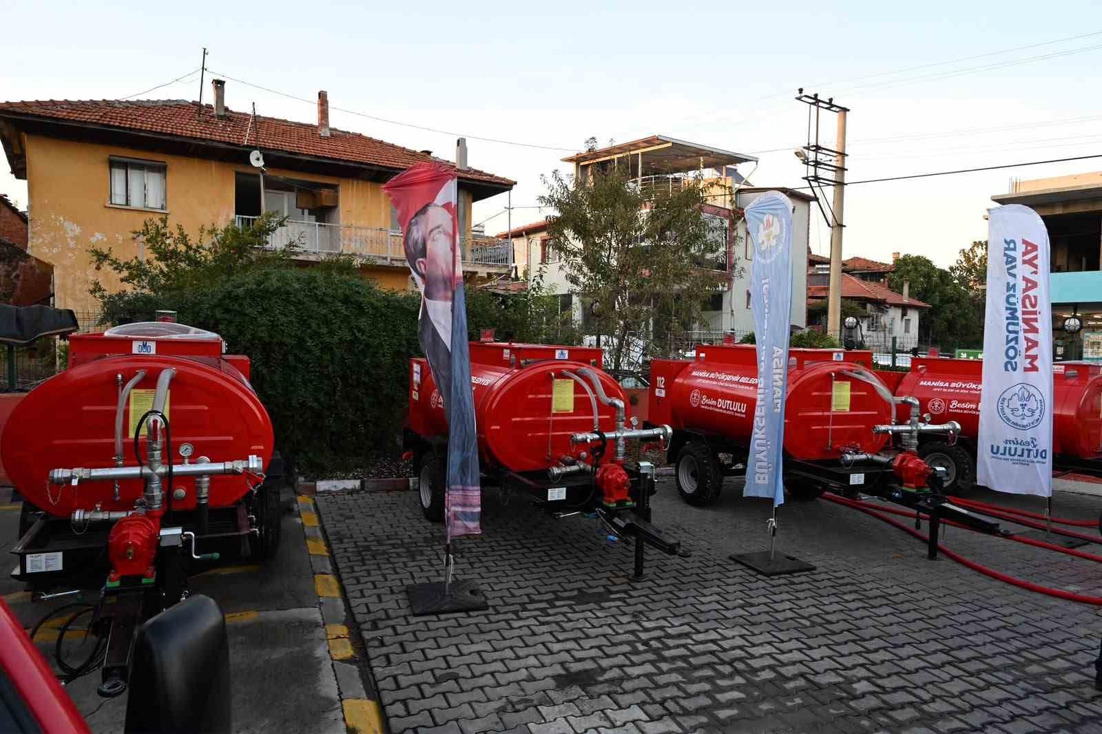 Alevlerle mücadelede Kula’ya tanker desteği