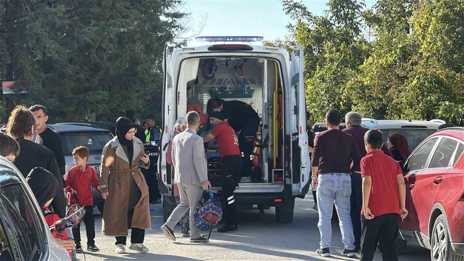 Burdur’da otomobilin çarptığı 8 yaşındaki çocuk yaralandı