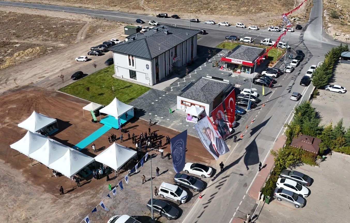Melikgazi Belediyesi Asım-Türkan Balcı ASM ve 112 Acil İstasyonu açıldı