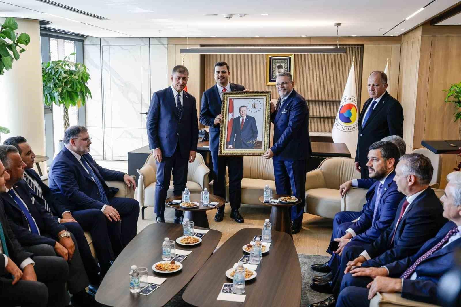 Başkan Tugay: "Kısa zamanda çok iş yapalım"