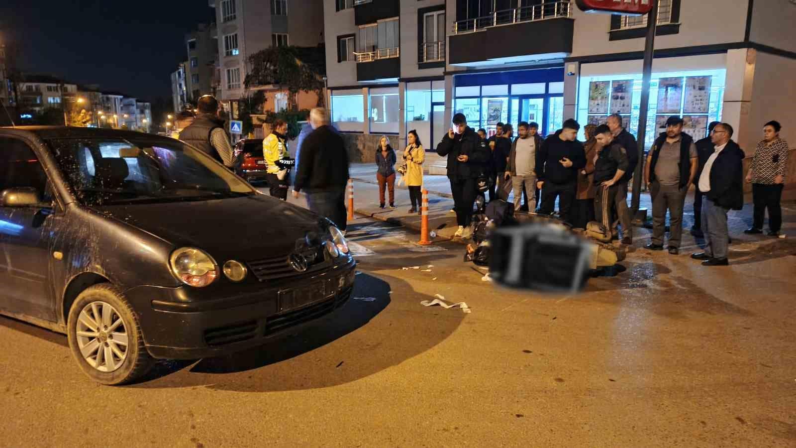 Bafra’da otomobilin çarptığı kurye yaralandı