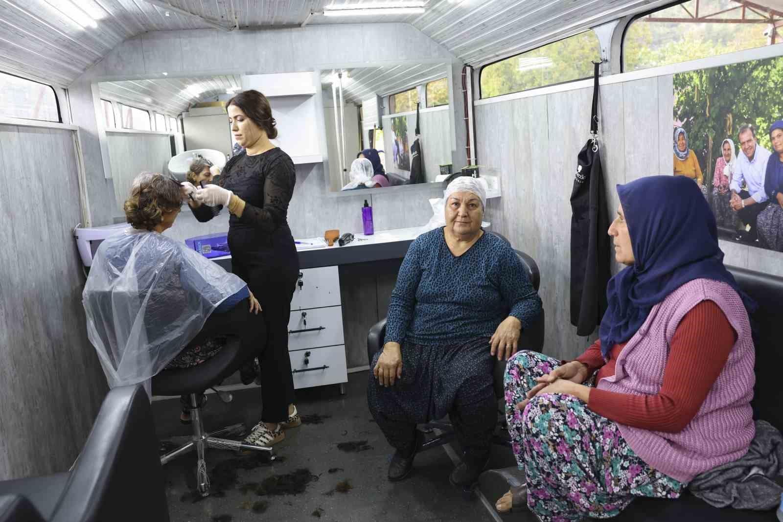 Mersin’de mobil kuaför hizmeti 40 bin 100 kişiye ulaştı