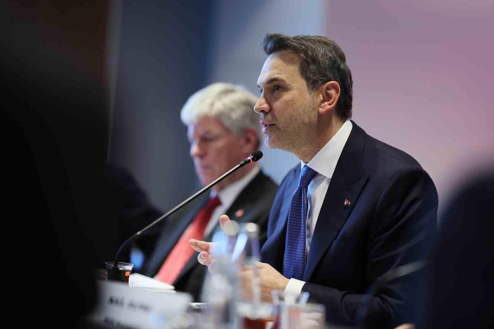 Bakan Bayraktar: "Karadeniz’deki 785 milyar metreküplük doğal gaz keşfimiz, Türkiye’nin iç üretim görünümünü kökten değiştirdi’’