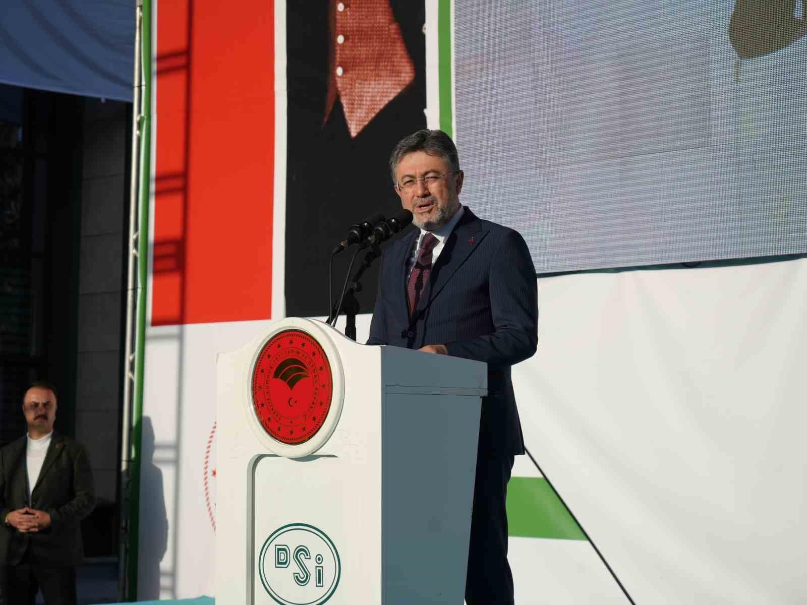 Bakan Yumaklı: "Hem enerji üretimi sağlayacak hem taşkın riskini azaltacak Andıraz Barajı için yıl sonunda ihaleye çıkacağız"
