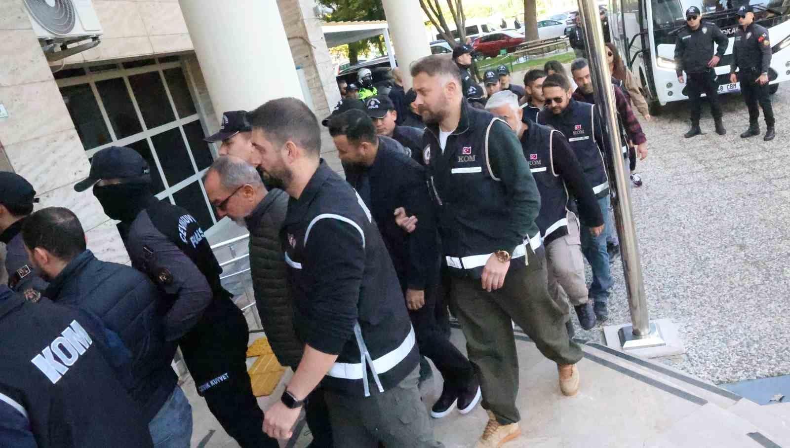 Milas Belediyesi operasyonunda 18 tutuklama