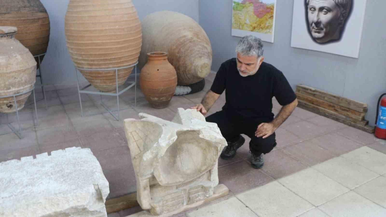 KBÜ’lü akademisyen antik güneş saatini dijital teknolojilerle inceleyecek