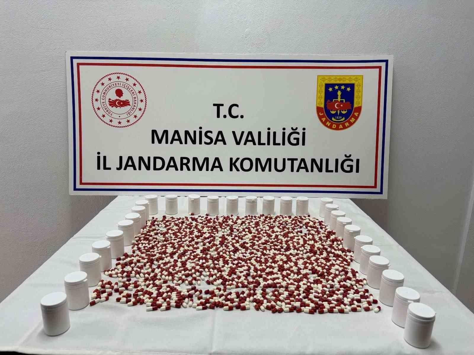 Manisa’da jandarmadan uyuşturucu operasyonu: 2 gözaltı