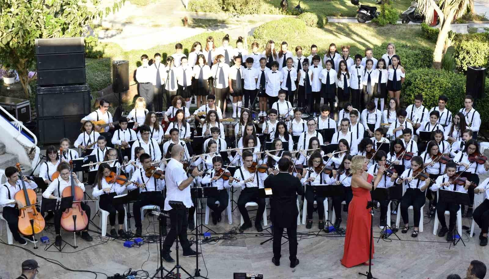 Muratpaşa, genç seslerini arıyor