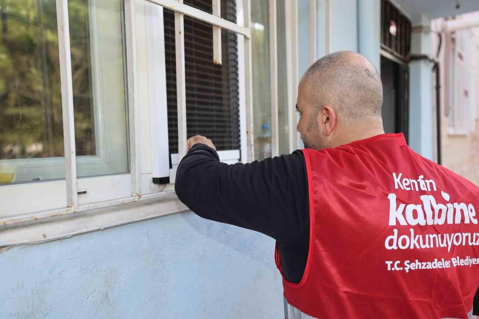 Şehzadeler Belediyesi’nden haftanın 5 günü sıcak yemek