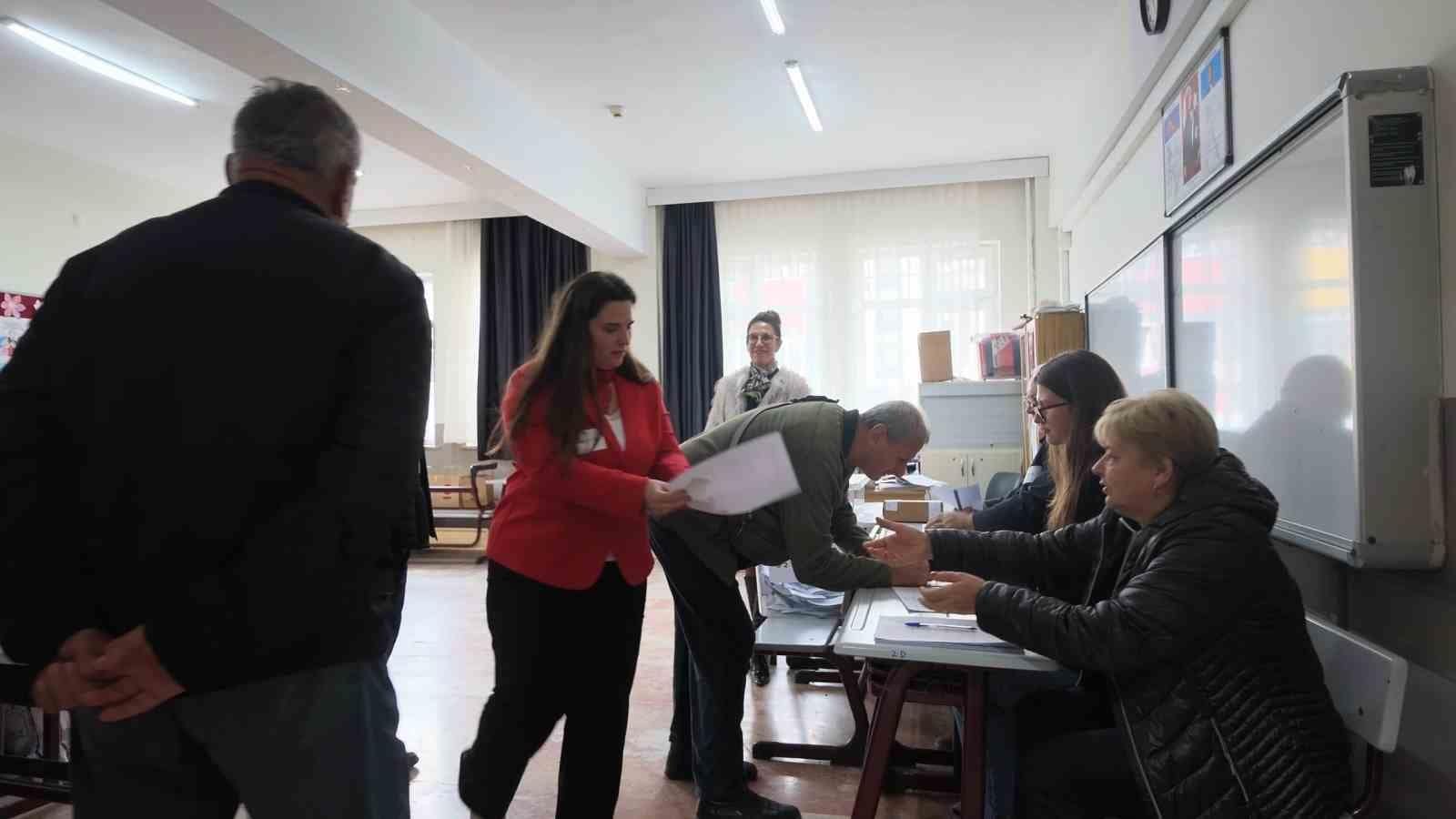 Bulgaristan’daki Cumhurbaşkanlığı seçimi için İstanbul’da sandıklar kuruldu