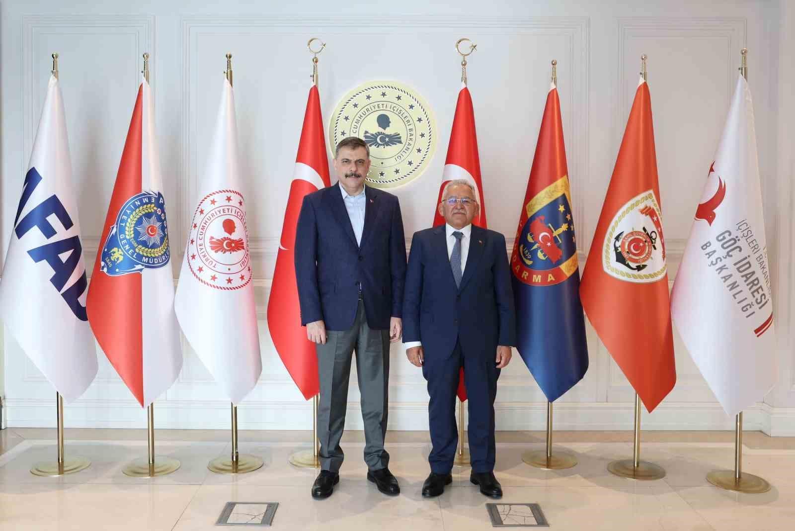 Başkan Büyükkılıç’tan Bakan Çiftçi’ye ziyaret