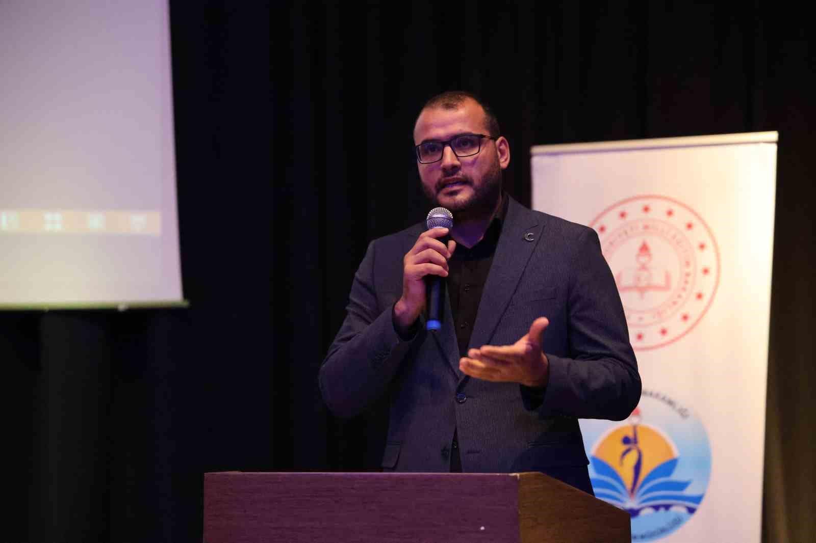 "Türkiye’de haftalık ekran süresi 25 saatin üzerine çıktı"