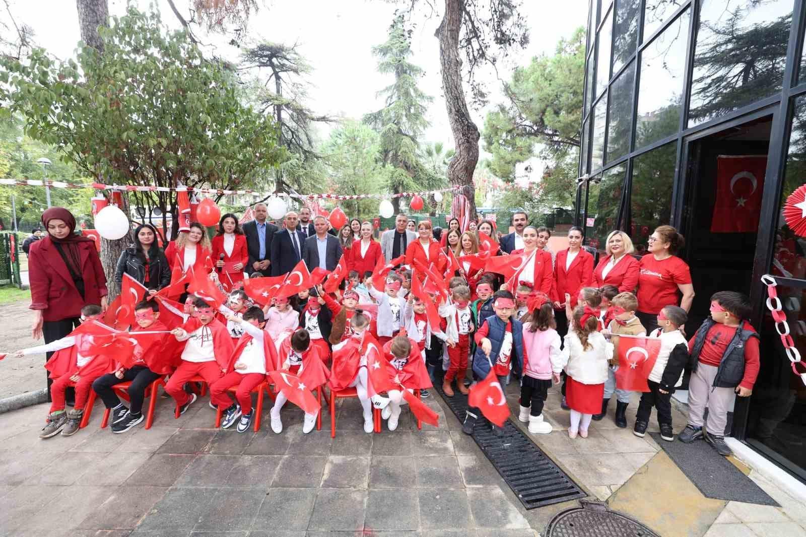 Şehzadeler’de miniklerden cumhuriyet coşkusu