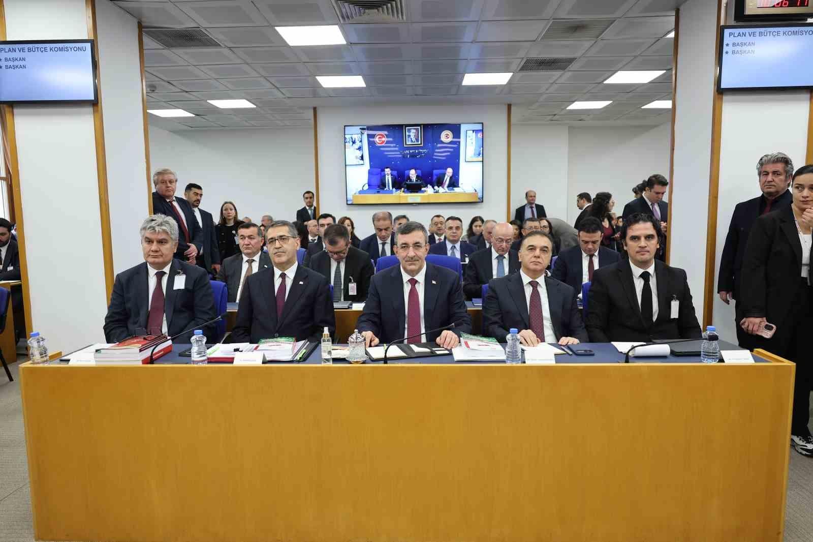 TBMM Plan ve Bütçe Komisyonu’nda fon tartışması