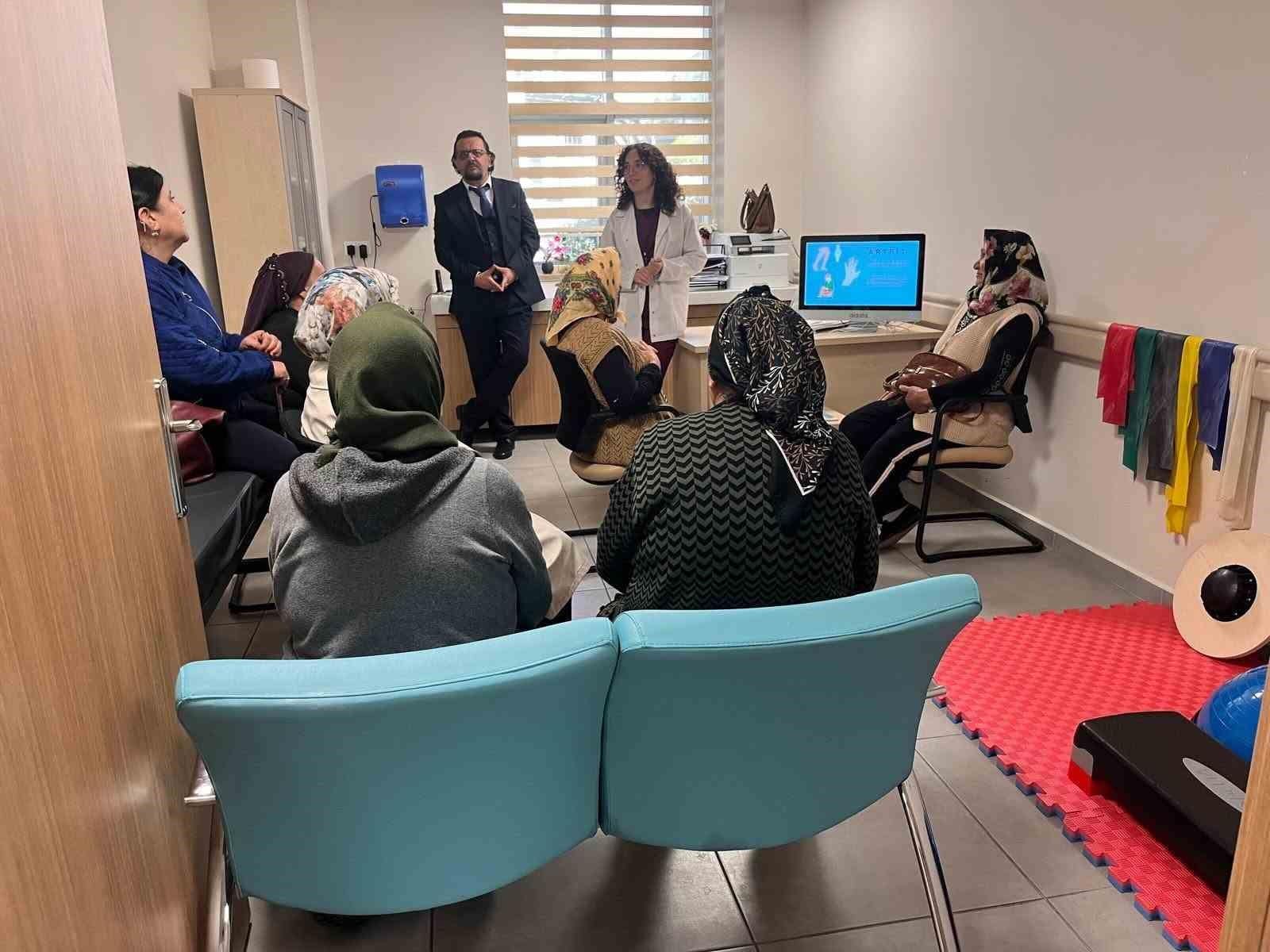 Erzincan’da Dünya Artrit Günü kapsamında eğitim düzenlendi