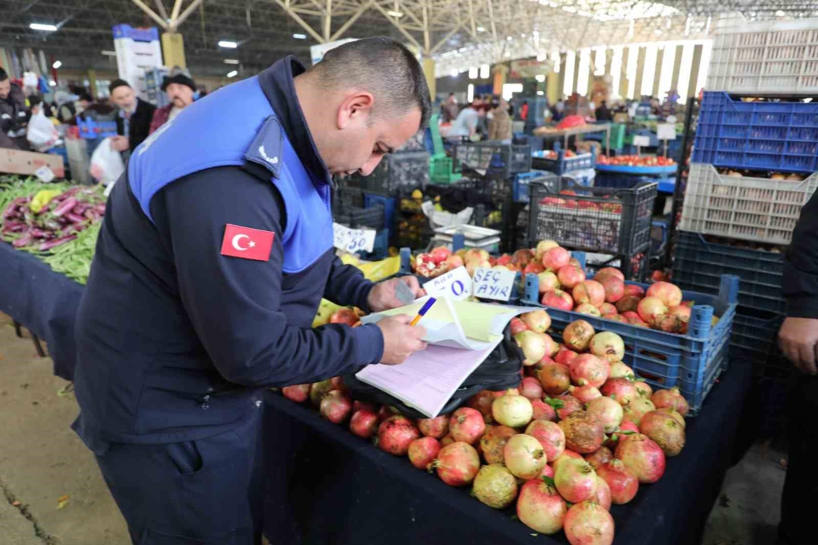 Odunpazarı Belediyesi’nden pazarlarda elektronik tartı denetimi
