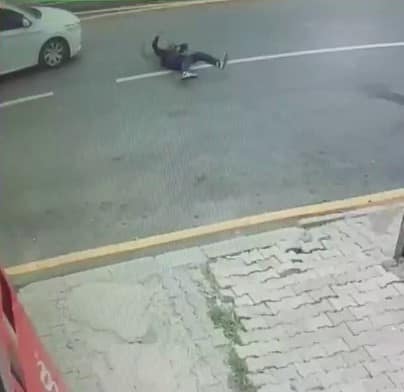 Otomobilin çarptığı öğrenci yaralandı