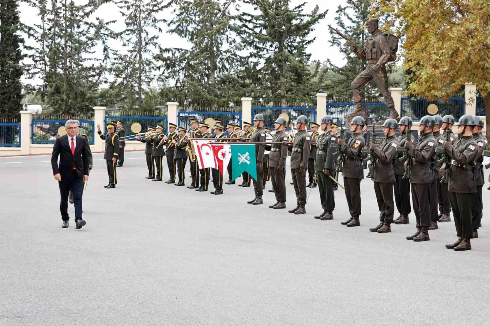 Erhürman’dan Kıbrıs Türk Barış Kuvvetleri Komutanı İnaltekin ve Güvenlik Kuvvetleri Komutanı Bilir’e ziyaret