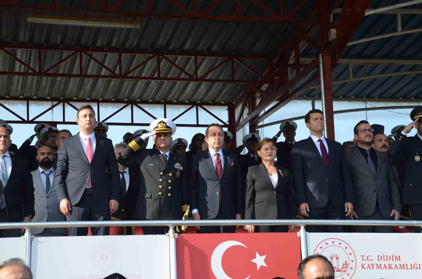 Didim’de 29 Ekim Cumhuriyet bayramı coşkusu yaşandı