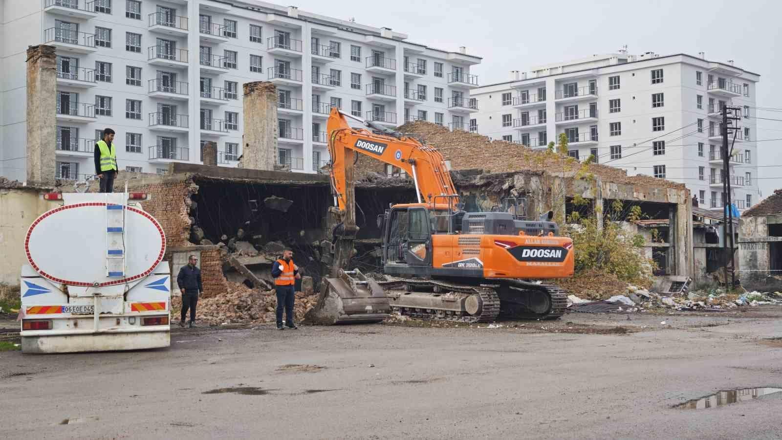 Sivas’ta kangrene dönüşen 26 yıllık kentsel dönüşüm sorunu çözüldü