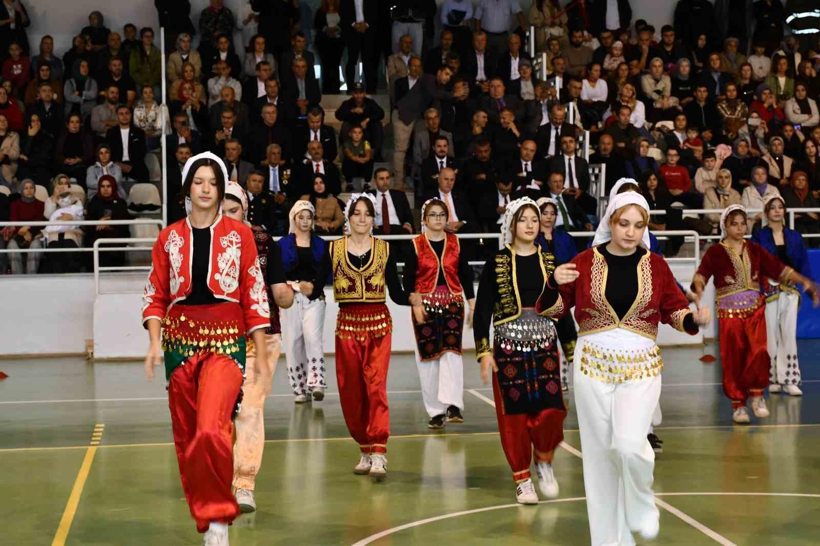 Osmaneli’nde 29 Ekim Cumhuriyet Bayramı coşkuyla kutlandı