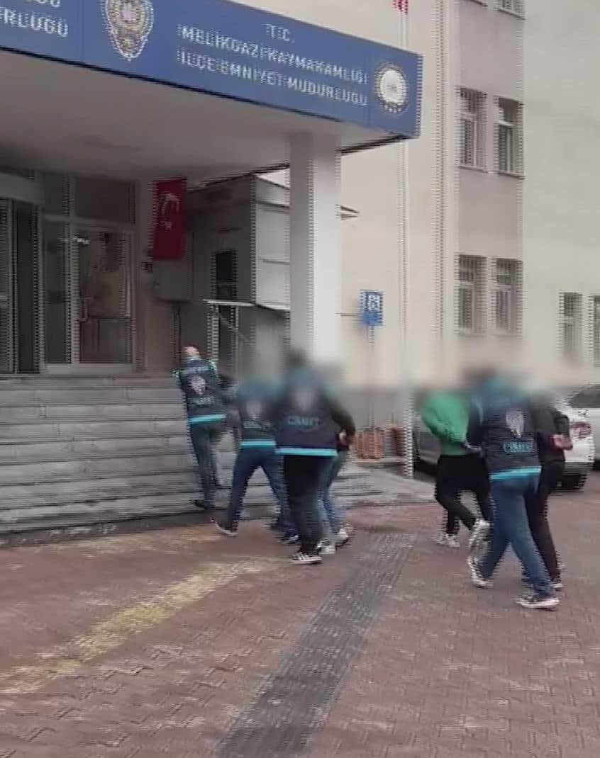 Silahlı kavgaya karışan 3 kişi tutuklandı