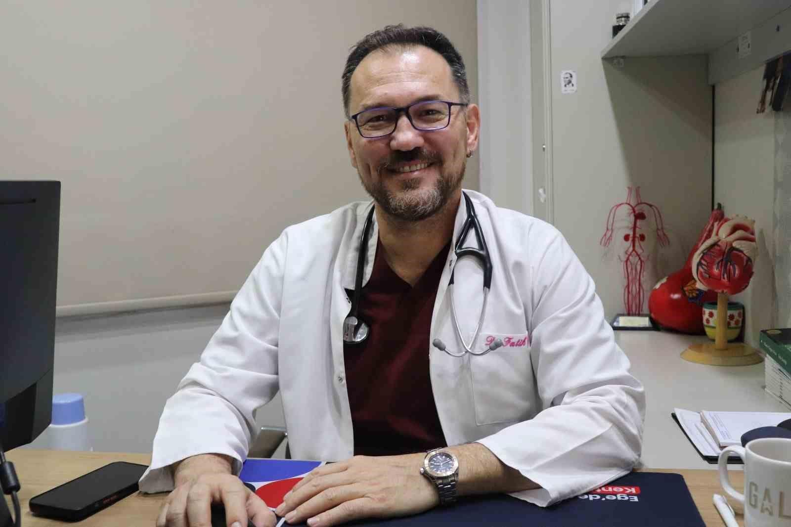 Açık kalp ameliyatı önerilen hasta kapalı işlemle yeni aort kapağına kavuştu