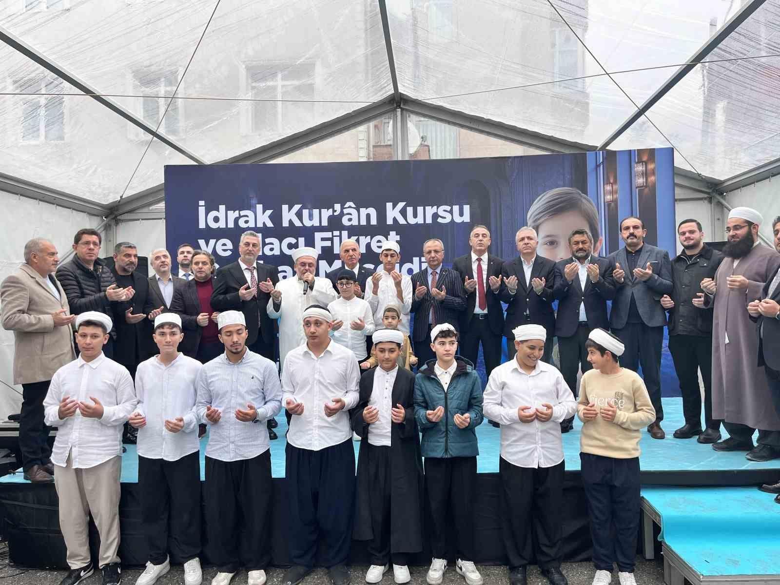 Ümraniye’de Hacı Fikret Canbaz Mescidi ve İdrak Kur’an Kursu açıldı