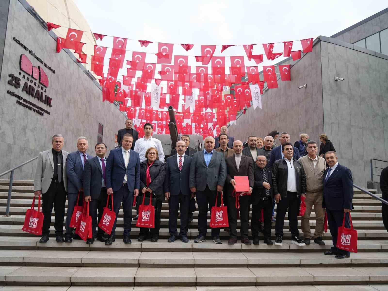 Gaziantepliler Federasyonu’ndan 25 Aralık Panorama Müzesi’ne anlamlı ziyaret