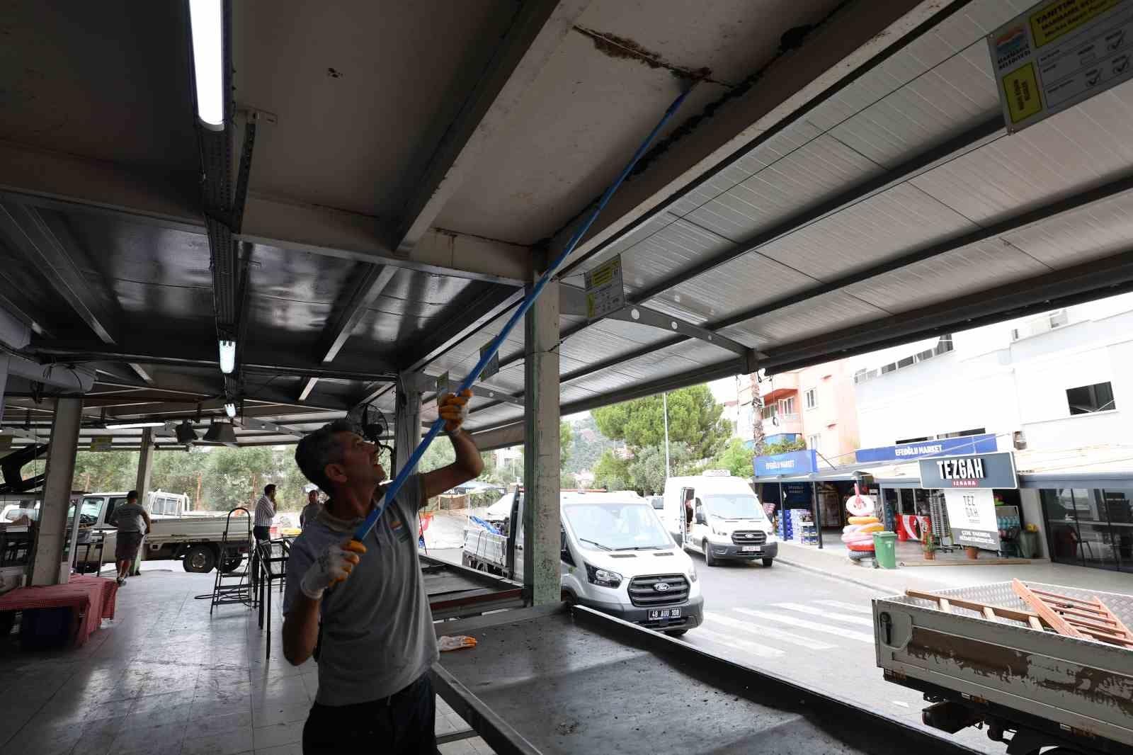 Marmaris Kapalı Pazaryerinde yenileme çalışması tamamlandı