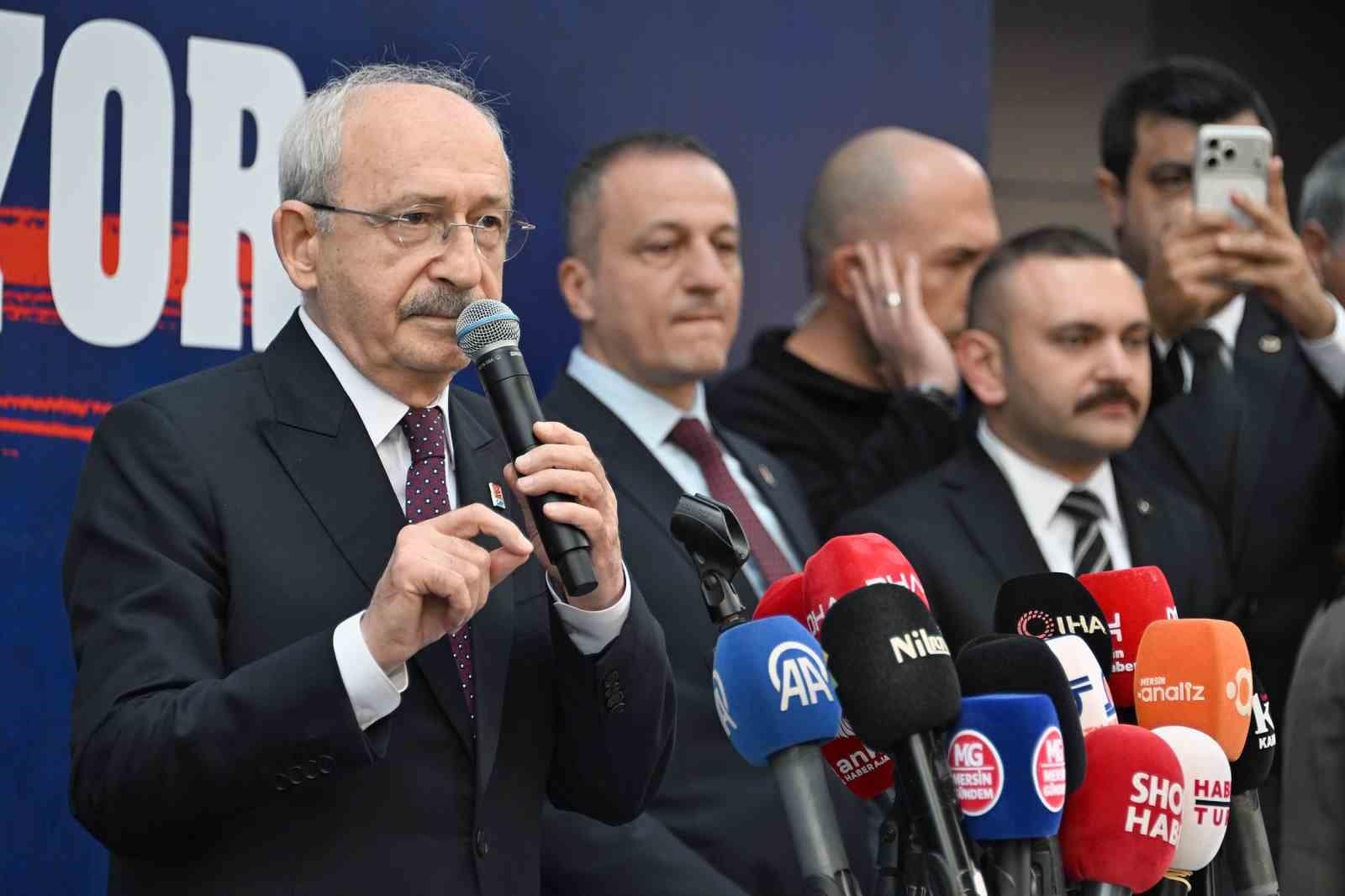 Kılıçdaroğlu gözaltına alınan başkanlara destek için Mersin’e ziyarette bulundu