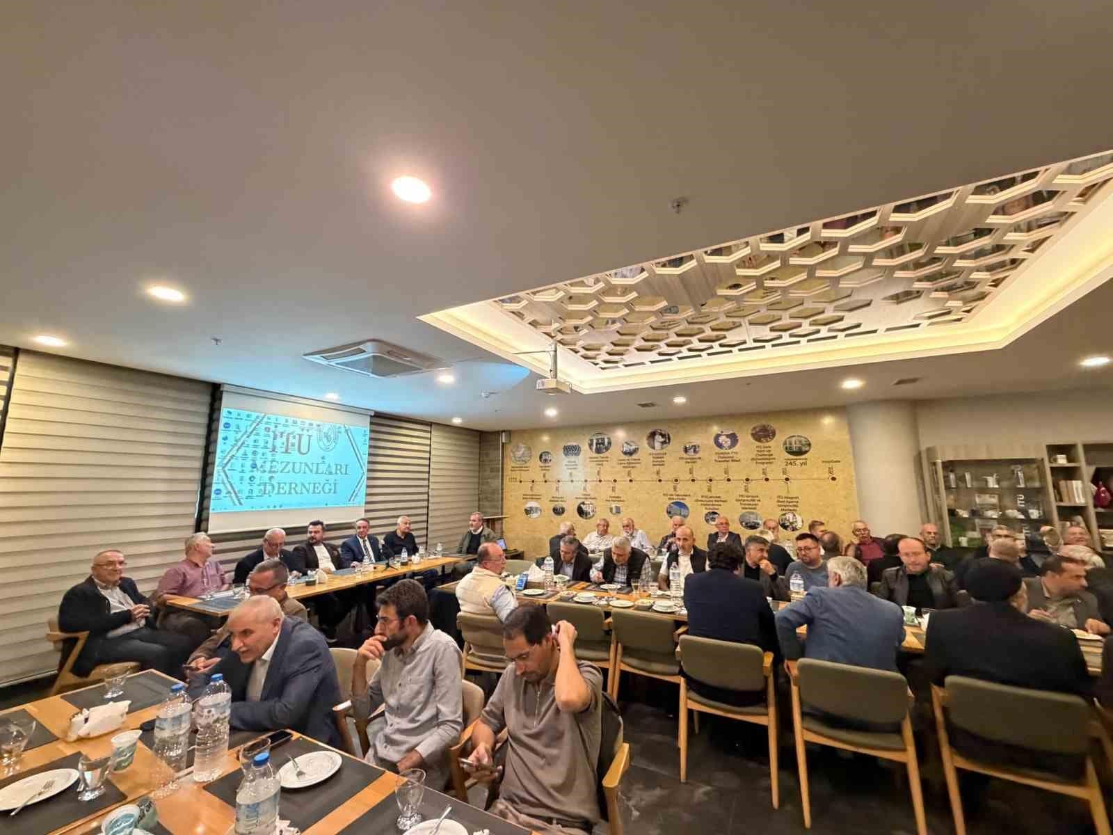 Bursa’da dünya ve Türkiye ekonomisi ele alındı