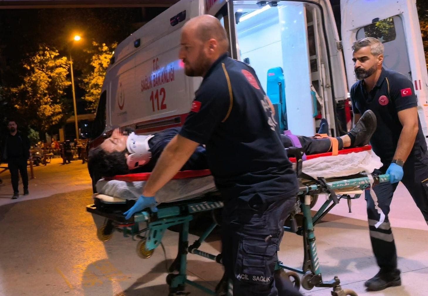 Asansör boşluğuna düşen 29 yaşındaki işçi ağır yaralandı