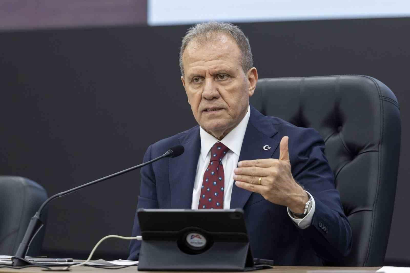Mersin Büyükşehir Belediyesine yönelik soruşturmada Başkan Seçer ile 25 kişi mahkemeye sevk edildi