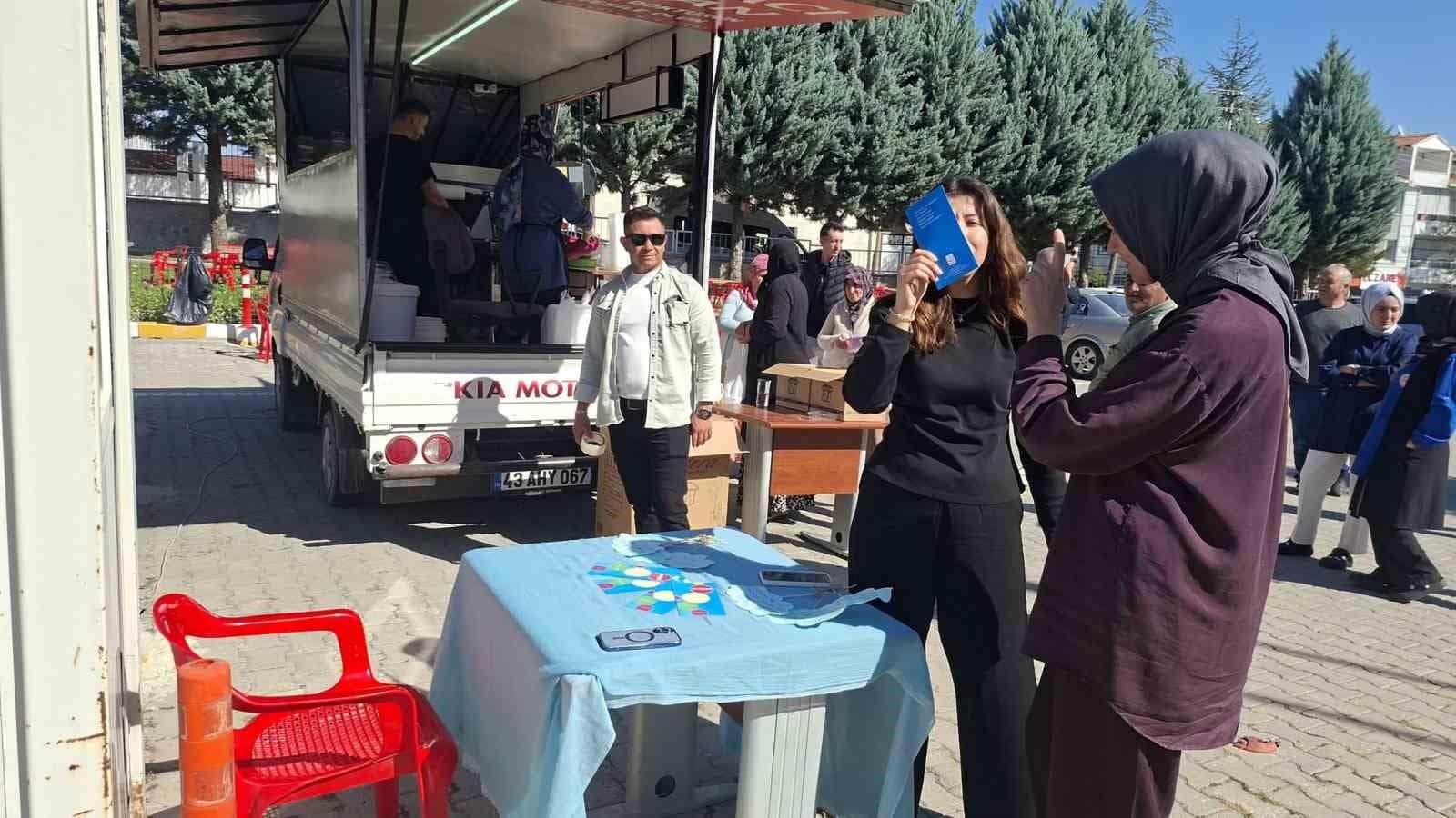 Hisarcık İlçe Hastanesinde anne ve bebek sağlığı için bilgilendirme standı