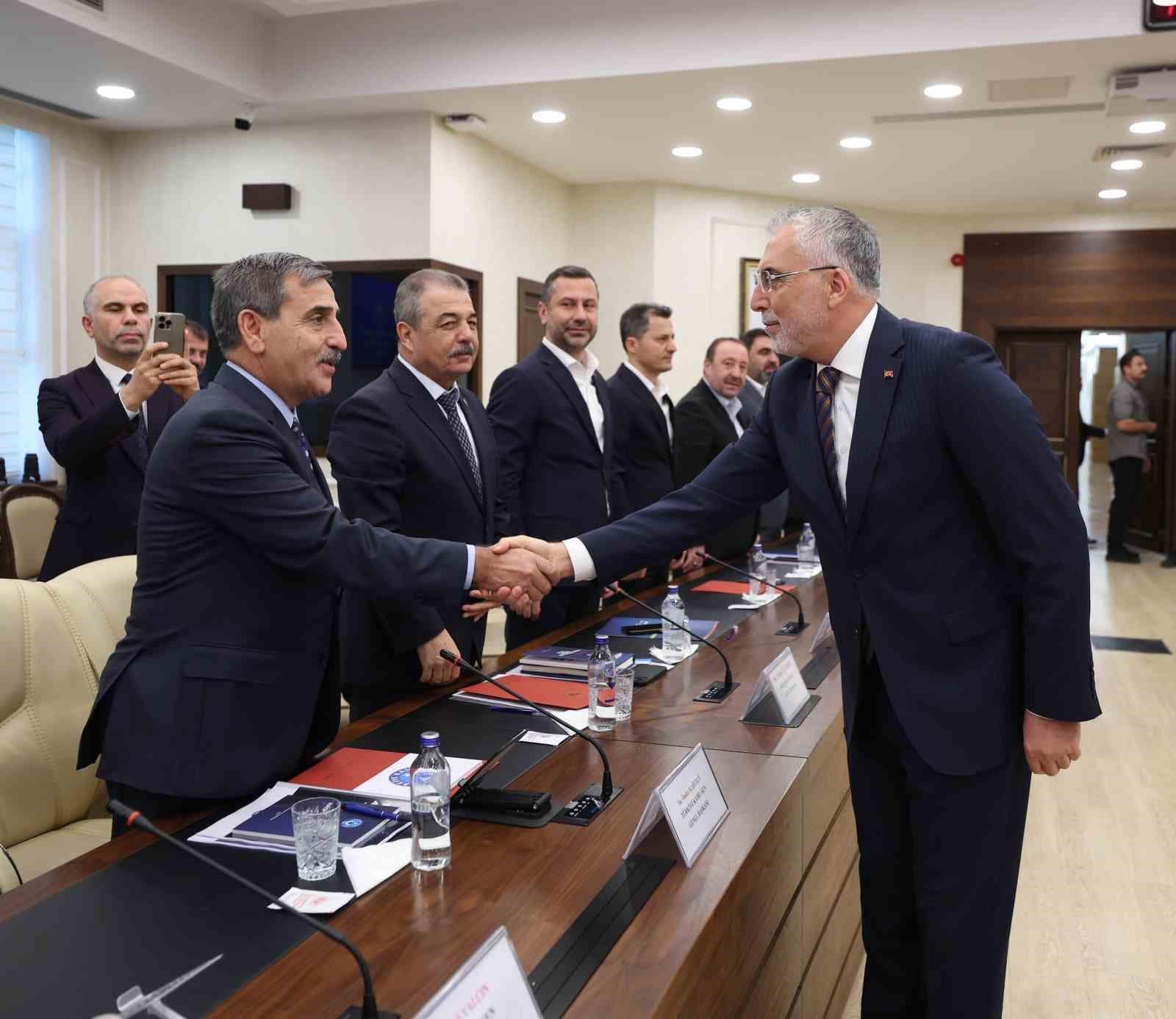 Kamu Personeli Danışma Kurulu, Bakan Işıkhan başkanlığında toplandı